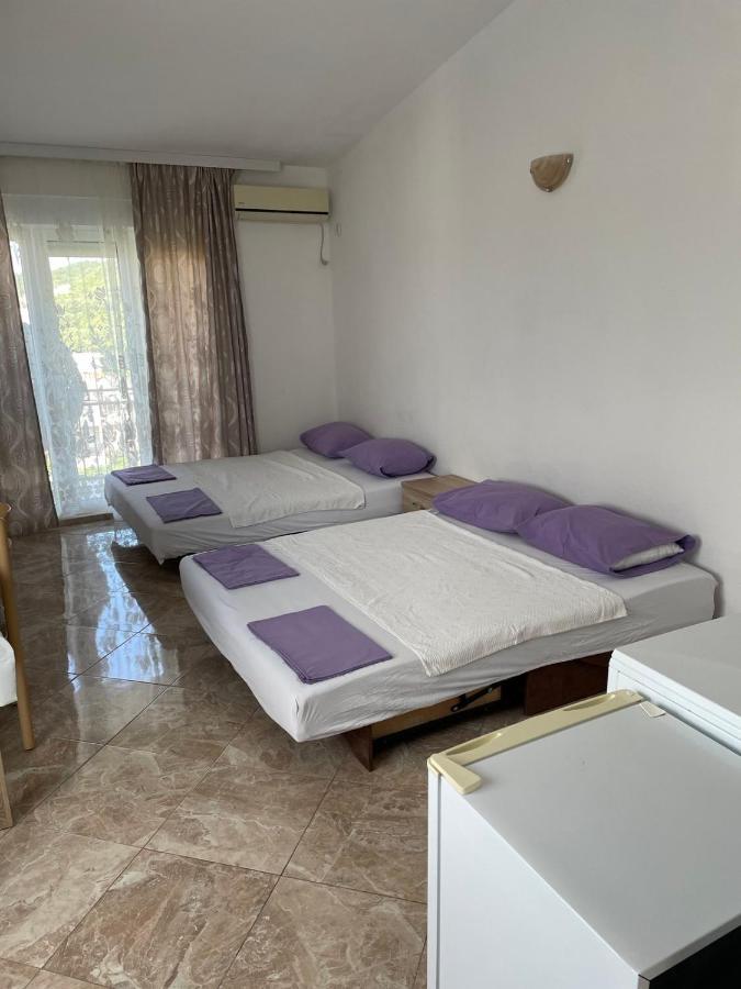 Apartments Neda Sutomore Bagian luar foto